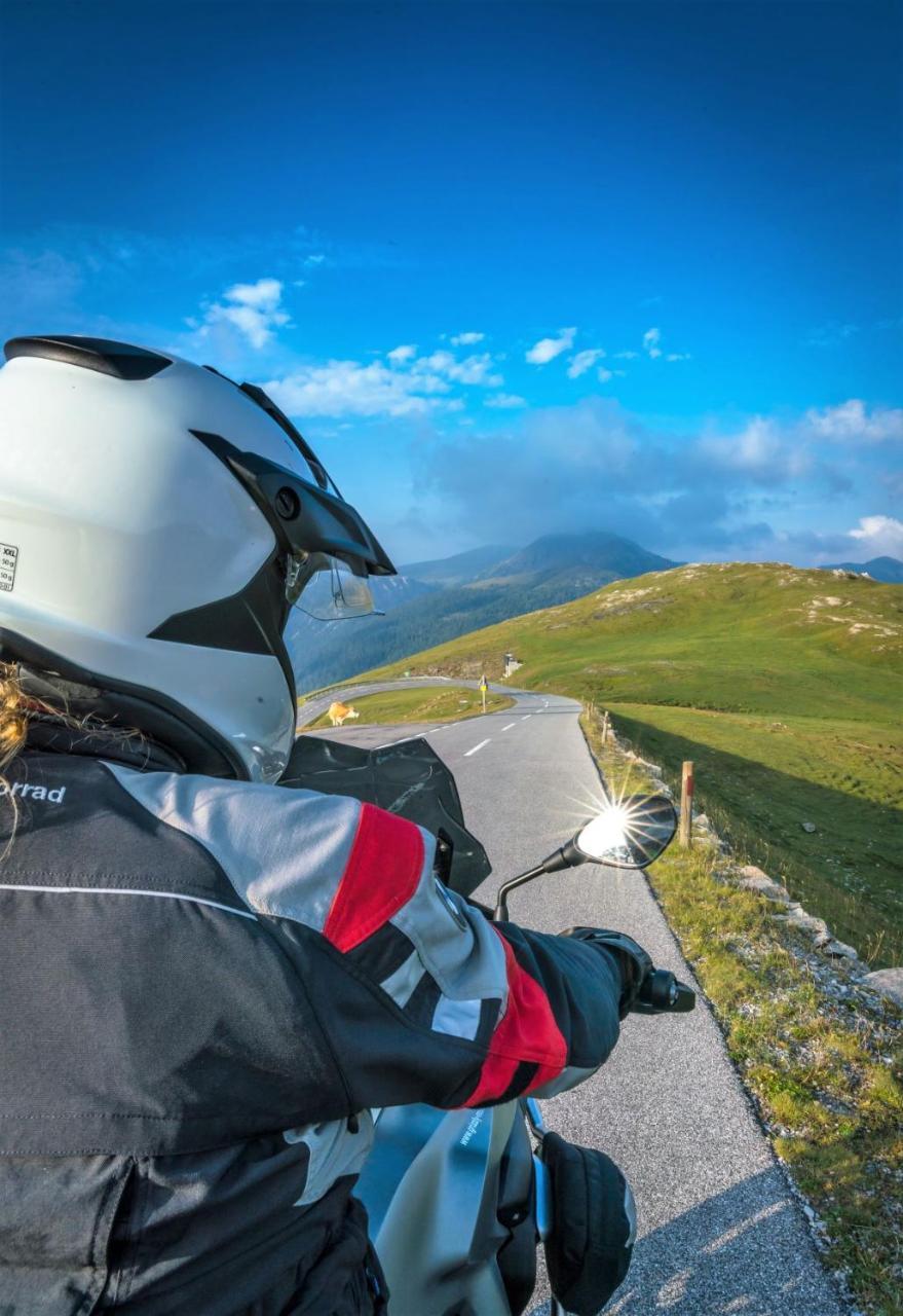 Grizzly Sport & Motorrad Resort سانكت مارغارثين إم يونغاو المظهر الخارجي الصورة