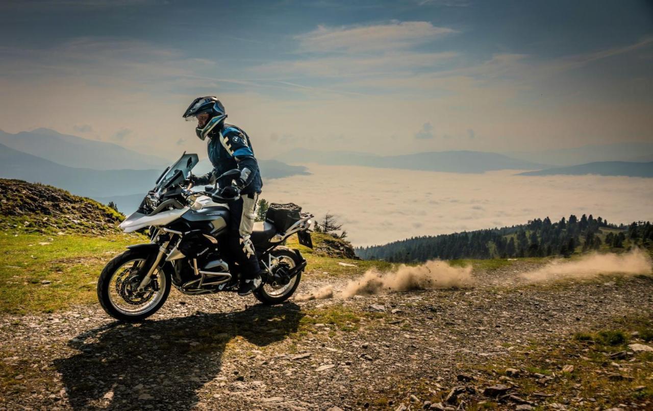 Grizzly Sport & Motorrad Resort سانكت مارغارثين إم يونغاو المظهر الخارجي الصورة