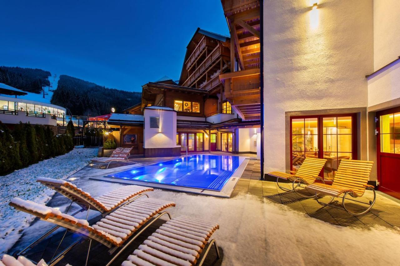 Grizzly Sport & Motorrad Resort سانكت مارغارثين إم يونغاو المظهر الخارجي الصورة